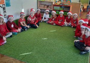 Grupa Frebelki w oczekiwaniu na Świętego Mikołaja