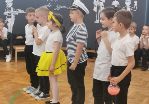 Recytacja wiersza przez dzieci pt. ,,Wszyscy dla wszystkich" Juliana Tuwima