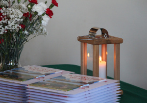 Światełko i prezenty, fot. Łódzkie Kuratorium Oświaty