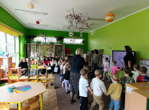 Zajęcia otwarte połączone z warsztatami dla rodziców w grupie Frebelki