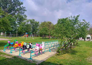 Widok na plac zabaw
