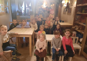 Grupa Montessoriaki z wizytą w Baśniowej Kawiarence