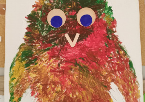 Praca plastyczna zbiorowa: ,,Awangardowa sowa"